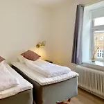 Schaumburg Hotel 4*