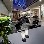 绍姆堡酒店 4* 霍尔斯特布罗