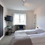 绍姆堡酒店 4*