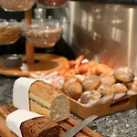 Schaumburg Hotel 4*