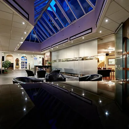 Schaumburg 4*