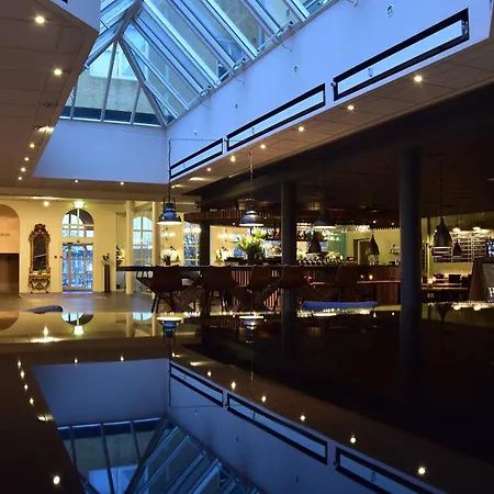 Schaumburg 4*