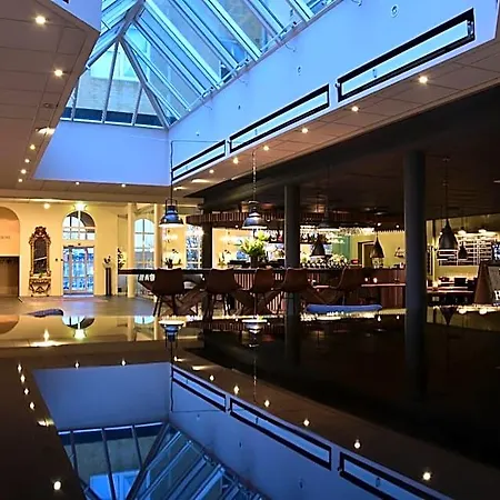 Schaumburg 4*
