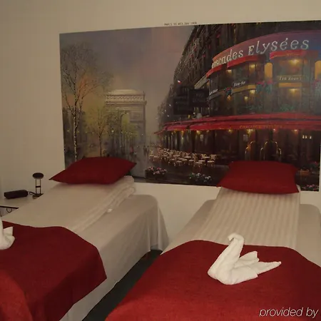 Schaumburg 4*